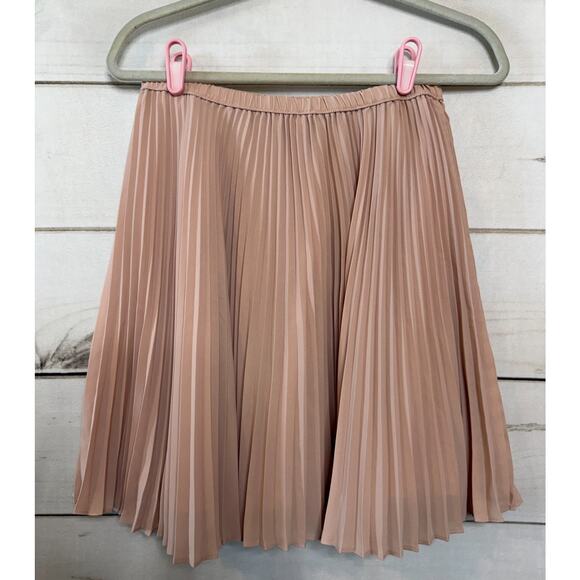 Banana Republic Skirt Sz 6 Light Pink Pleated Preppy Classy Stretchy Waist Band - Picture 2 of 5